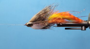 FLY TYING TROUT FLIES - PRO STAFF ON THE BENCH: THE AUSABLE WULFF DRY FLY  WITH RICK PASSEK 